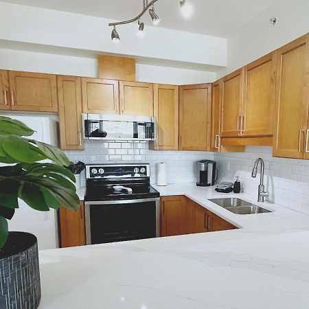 Apartament Downtown Waterfront Kelowna Oasis Newly Renovated 2Bed 2Bath Zewnętrze zdjęcie