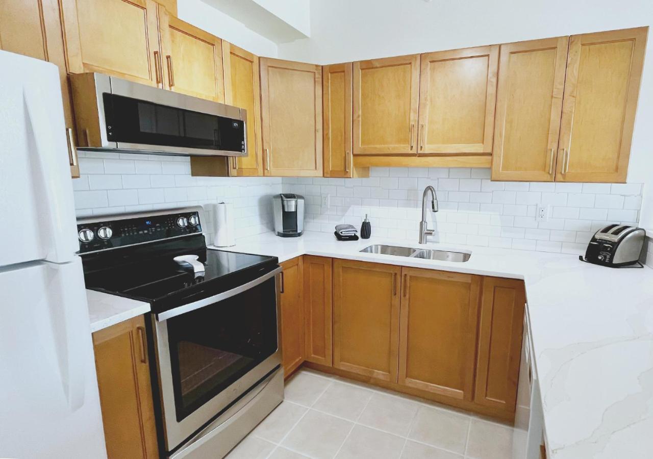 Apartament Downtown Waterfront Kelowna Oasis Newly Renovated 2Bed 2Bath Zewnętrze zdjęcie