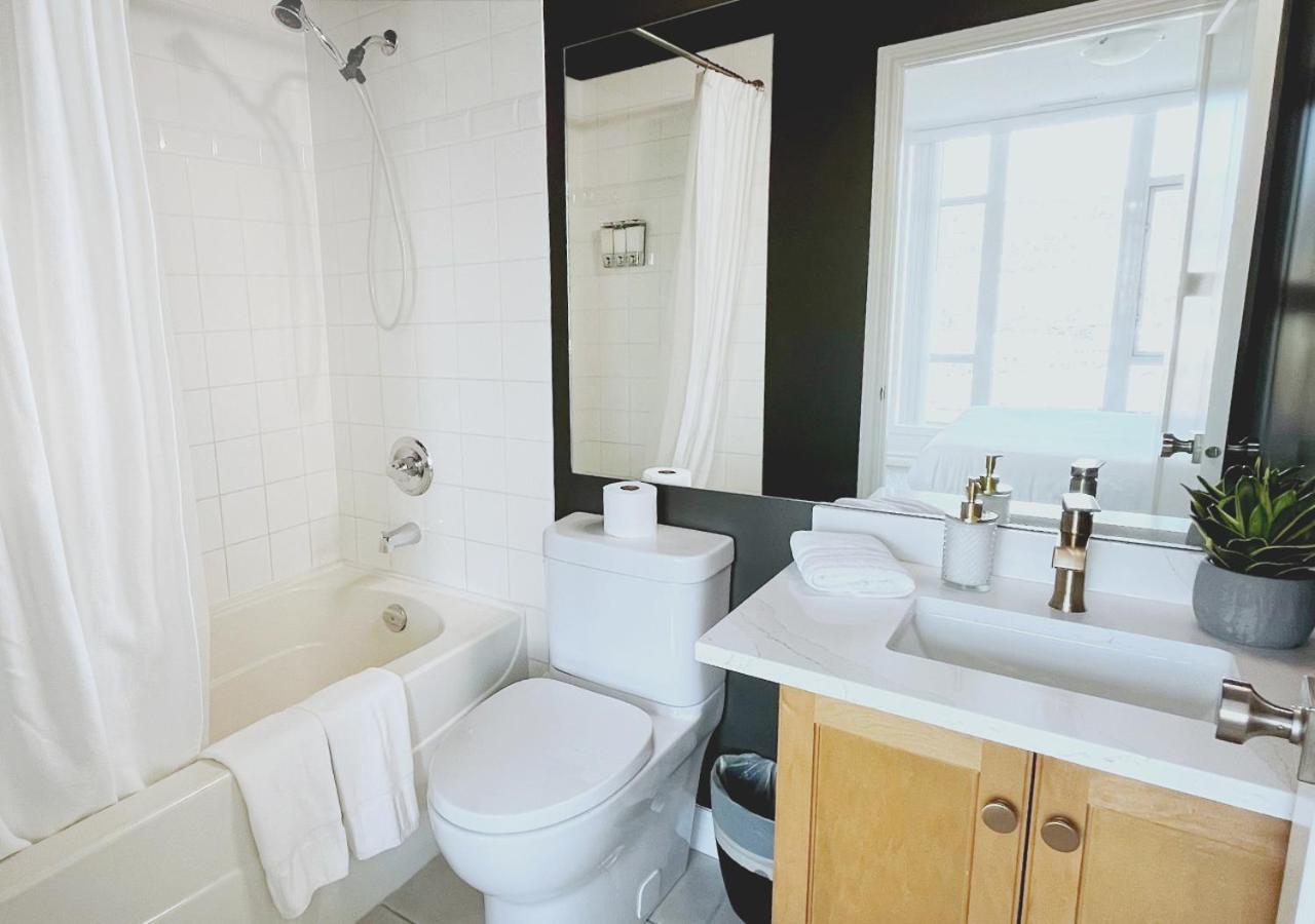 Apartament Downtown Waterfront Kelowna Oasis Newly Renovated 2Bed 2Bath Zewnętrze zdjęcie