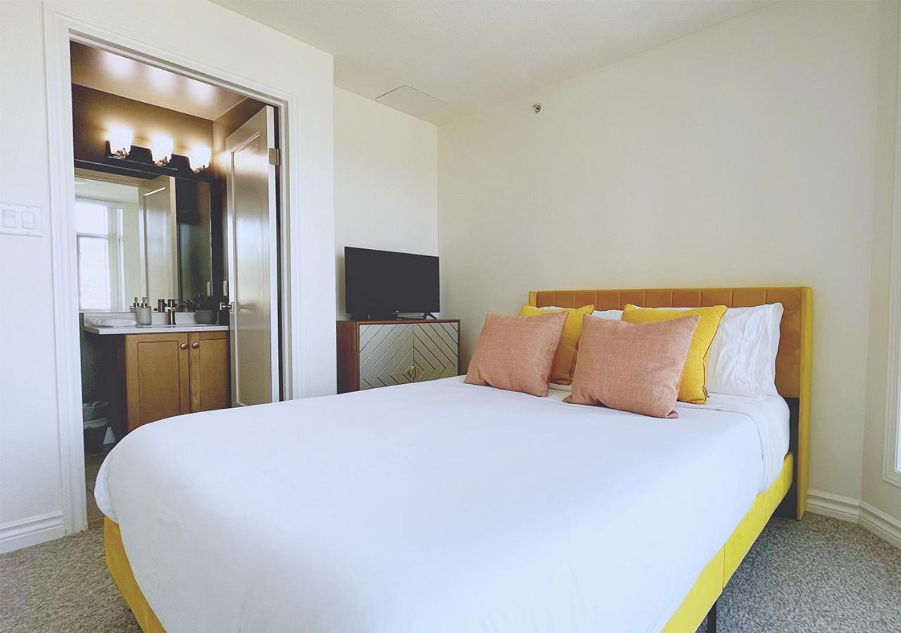 Apartament Downtown Waterfront Kelowna Oasis Newly Renovated 2Bed 2Bath Zewnętrze zdjęcie