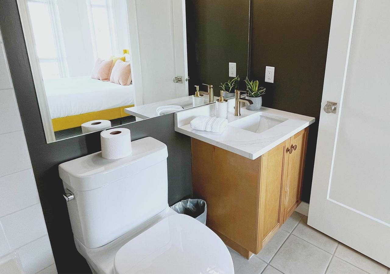 Apartament Downtown Waterfront Kelowna Oasis Newly Renovated 2Bed 2Bath Zewnętrze zdjęcie