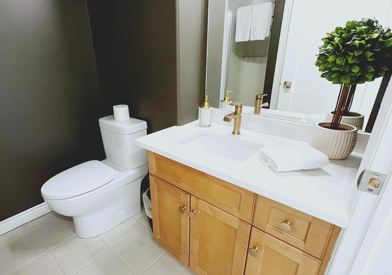 Apartament Downtown Waterfront Kelowna Oasis Newly Renovated 2Bed 2Bath Zewnętrze zdjęcie